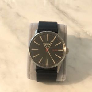 Nixon watch